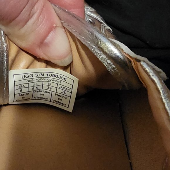 Womens UGG Metallic Milo shoes - Picture 3 of 5